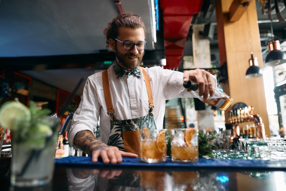 Les avantages de l'ouverture d'un bar à thème