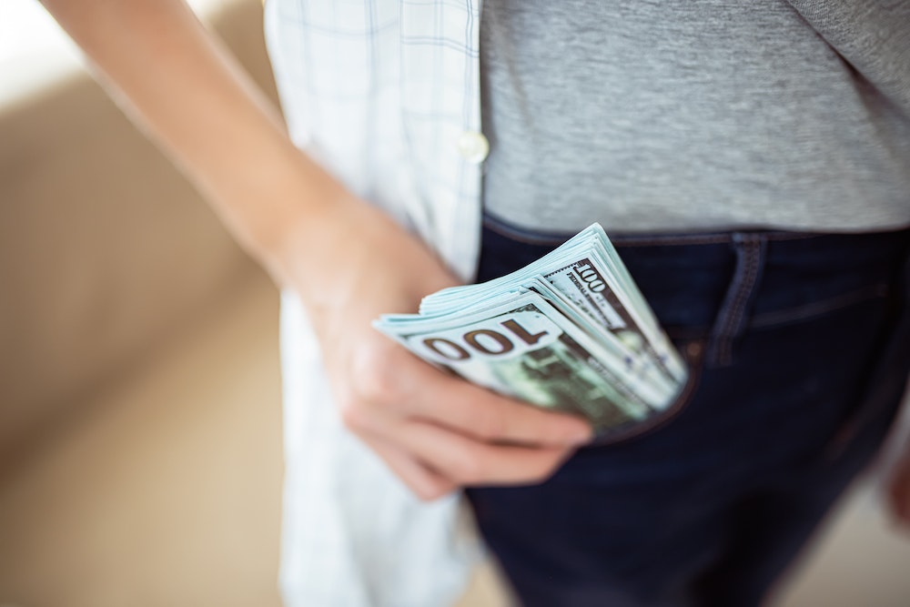 Salaire brut 1700 euros : comment est calculé votre salaire net ?