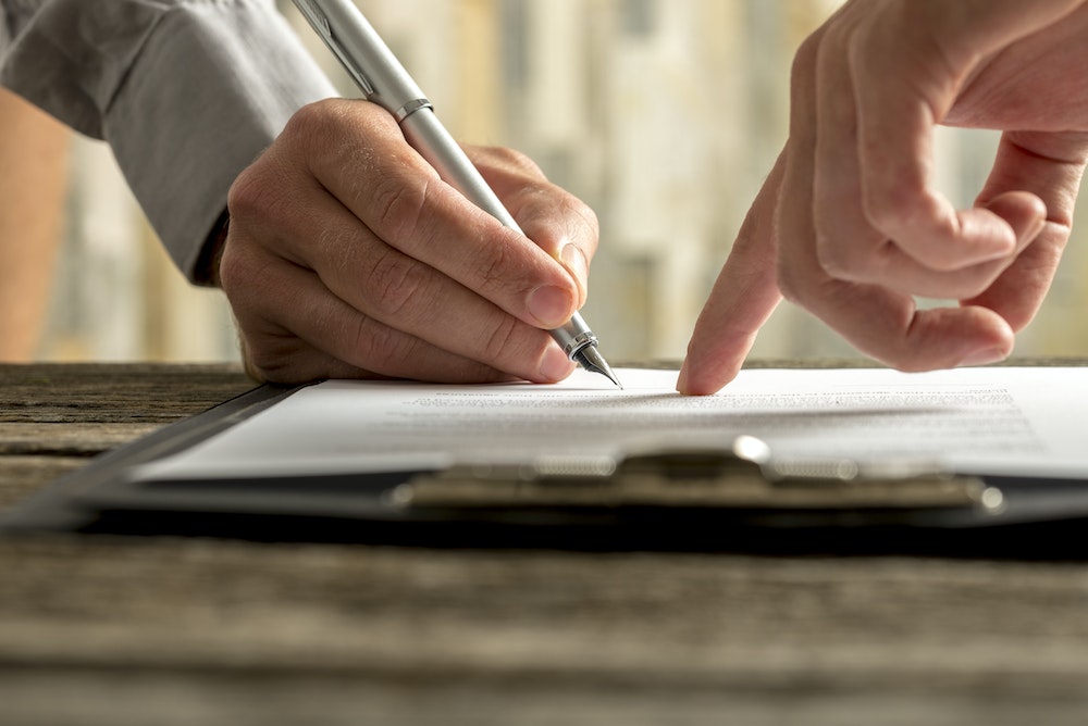Le contrat de travail CDI : comment négocier avec un candidat ?