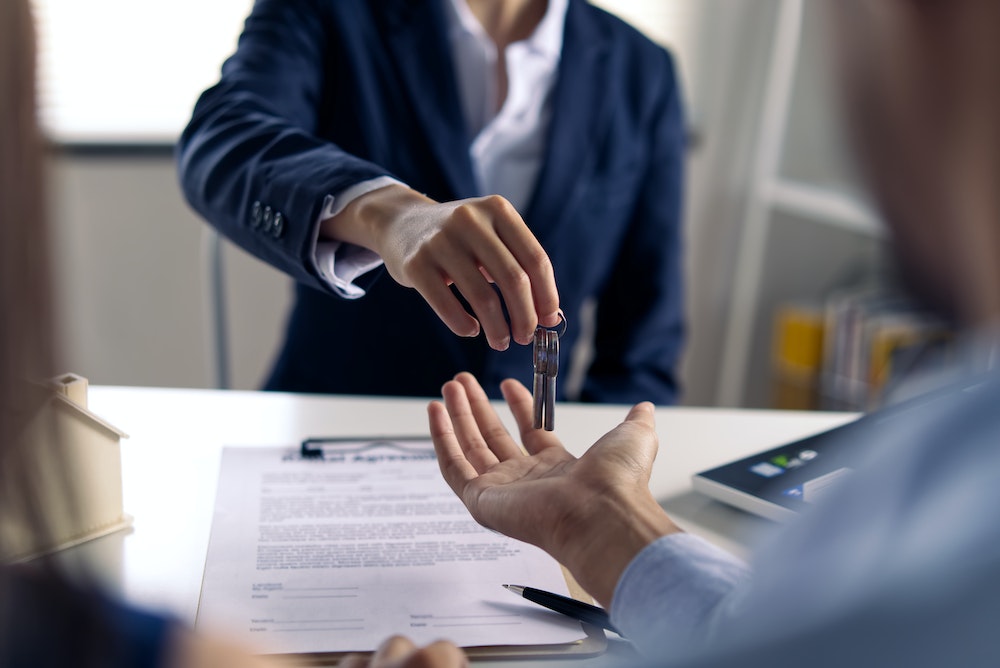 Création d'une agence immobilière : le guide complet pour un démarrage réussi