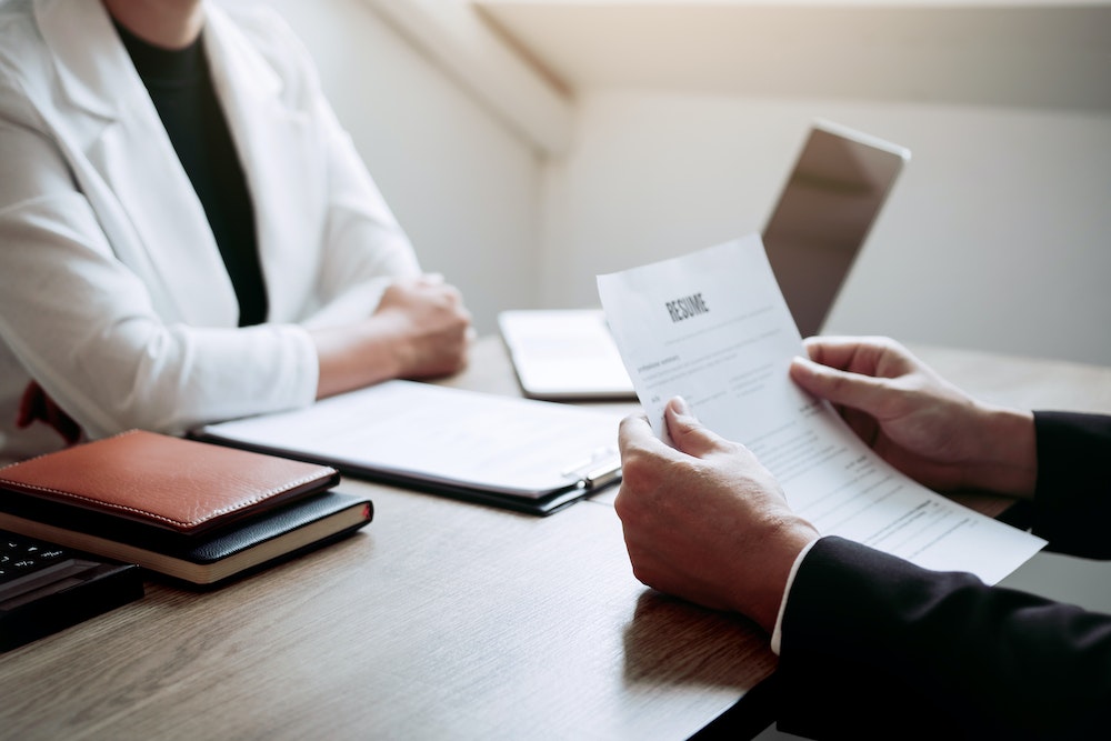 Éviter le délai de carence Pôle emploi : comment optimiser ses droits à l'indemnisation ?